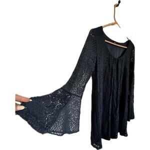 EUC Navy blue Lace Bell Sleeve Dress size medium